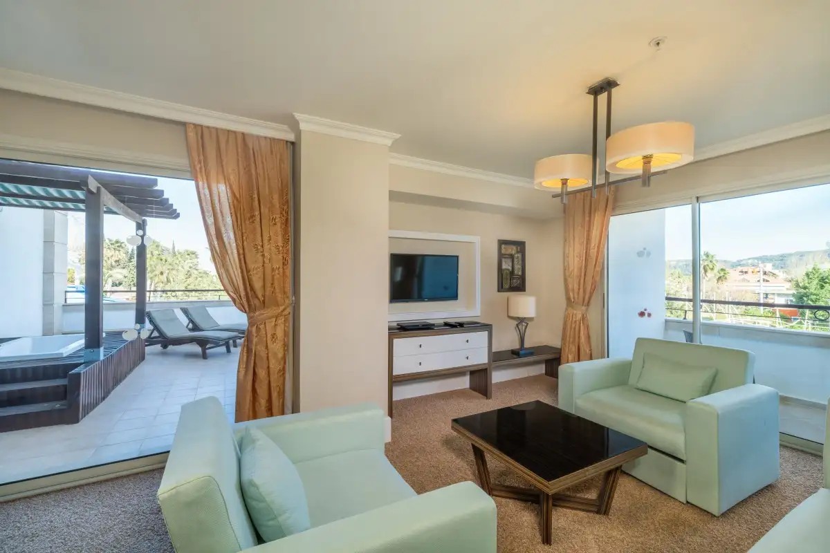 CRYSTAL DE LUXE COMFORT COLLECTION (EX. CRYSTAL DE LUXE RESORT & SPA)