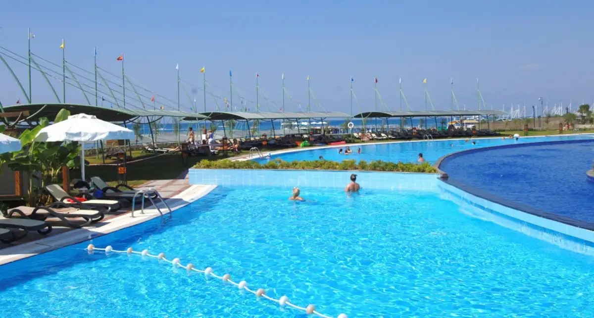 LIMAK LARA DE LUXE HOTEL & RESORT