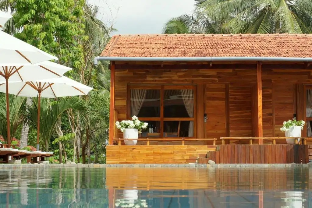 BAUHINIA RESORT