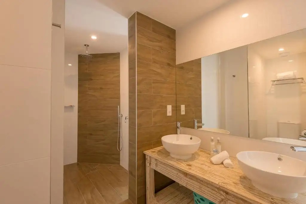 LE NAUTIQUE LUXURY BEACHFRONT APARTMENTS