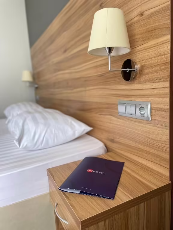 PREHOTEL