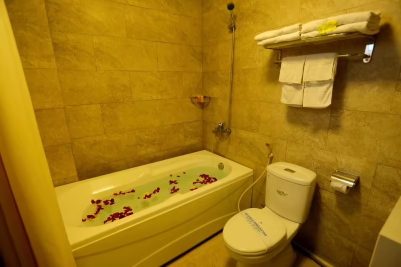 GOLD HOTEL