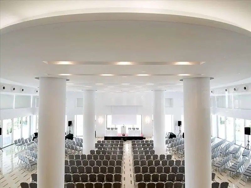 LUCY HOTEL