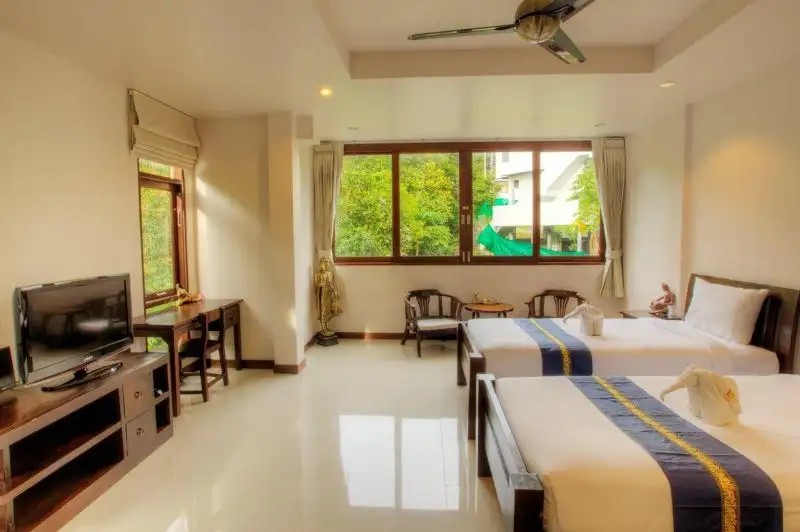 SUNSET HILL BOUTIQUE RESORT