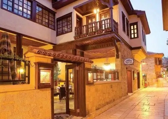 OTANTIK BUTIK OTEL