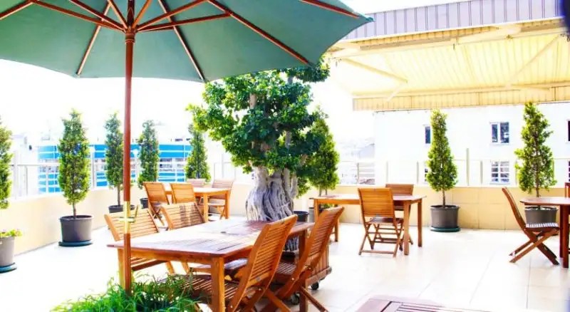 NUANS HOTEL