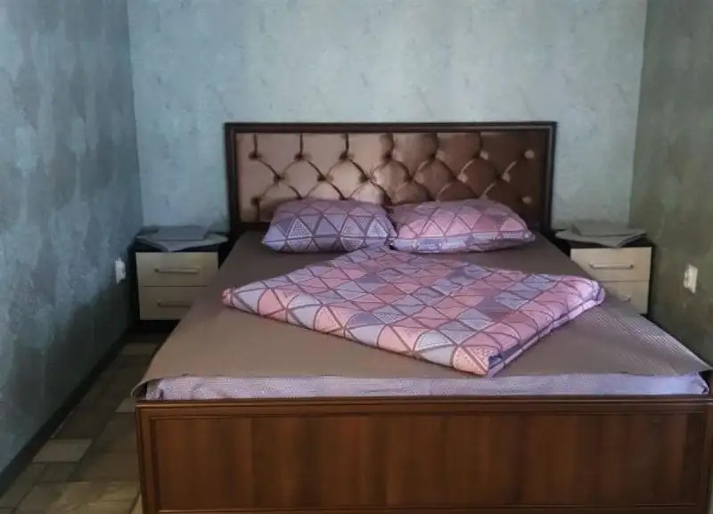 ТРИ КИТА БРАТСК