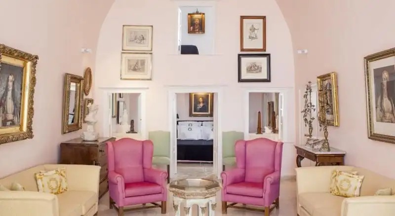THE TSITOURAS COLLECTION
