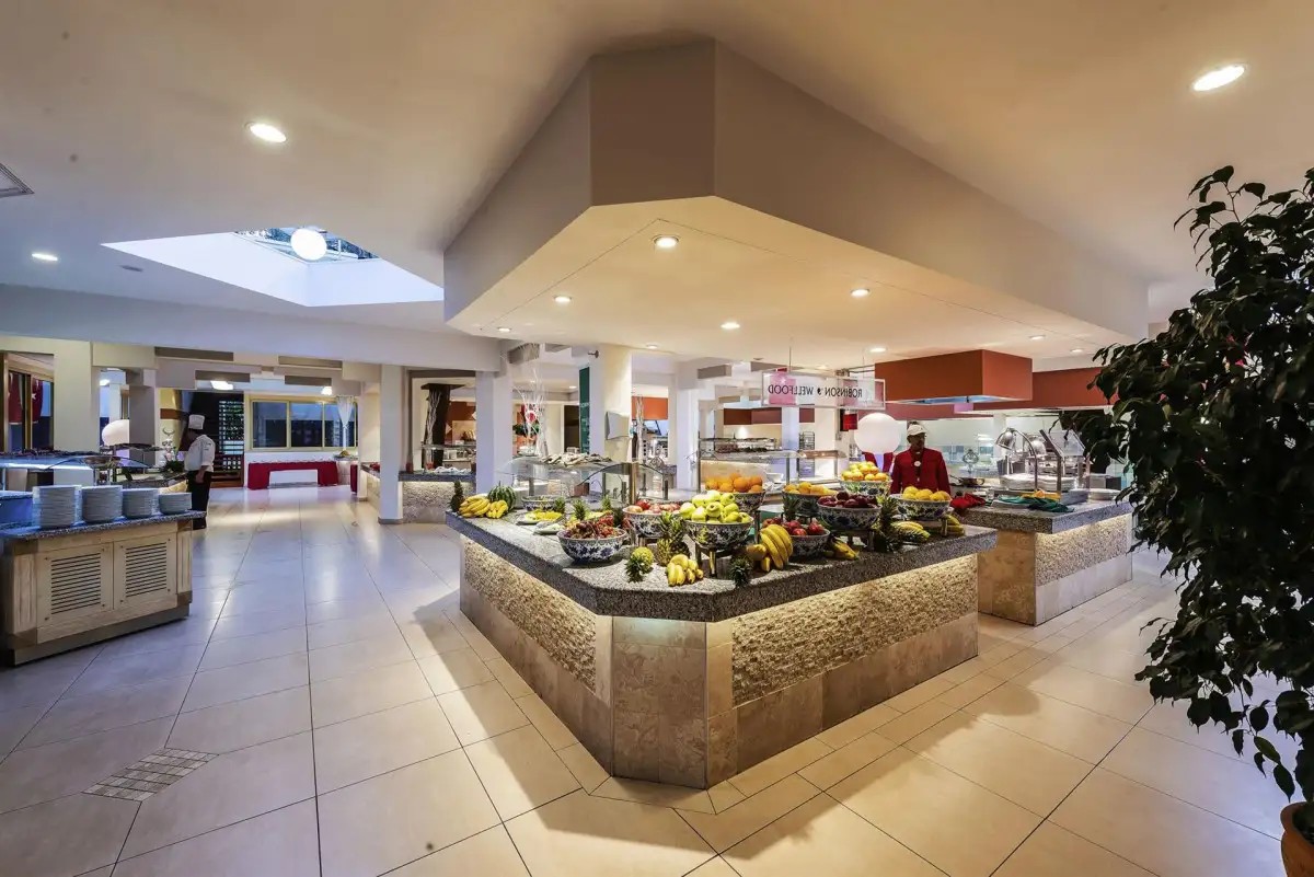 ROBINSON CAMYUVA ADULTS ONLY