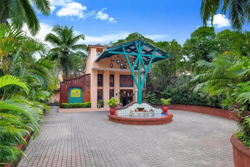 LEMON TREE AMARANTE BEACH RESORT