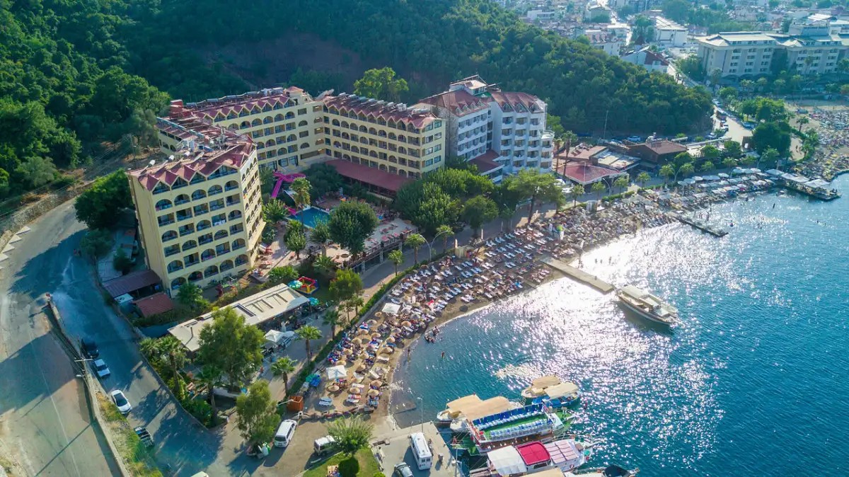 GOLMAR BEACH