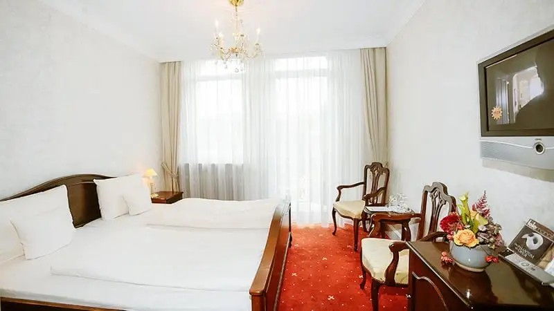 HELIOPARK ZUM HIRSCH