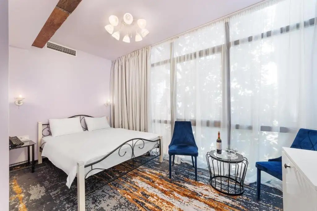 MAGNOLIA HOTEL