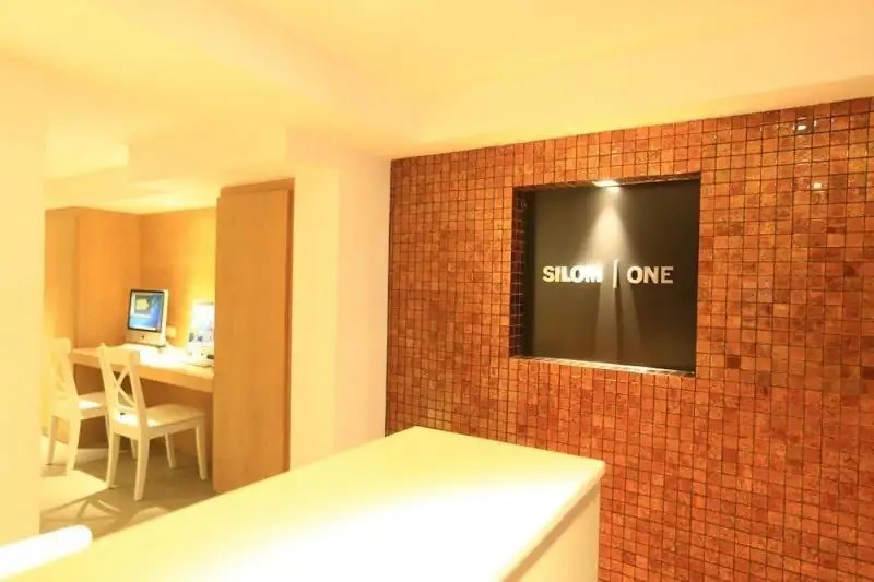 SILOM ONE