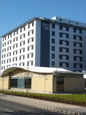 JURYS INN HEATHROW