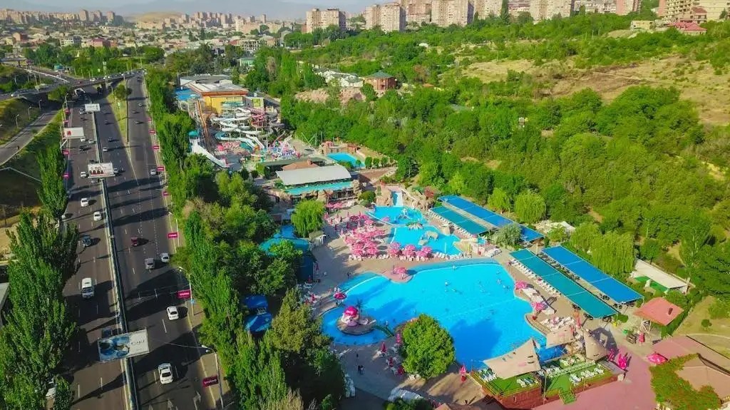 ARMVILLAGE PARK