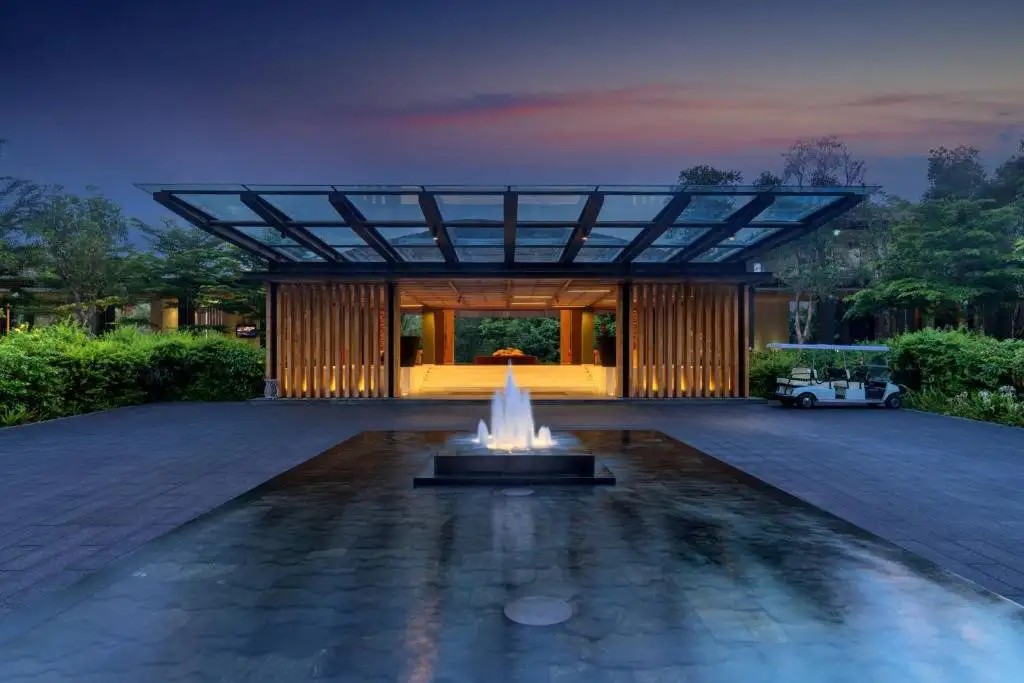 RENAISSANCE PHUKET RESORT & SPA