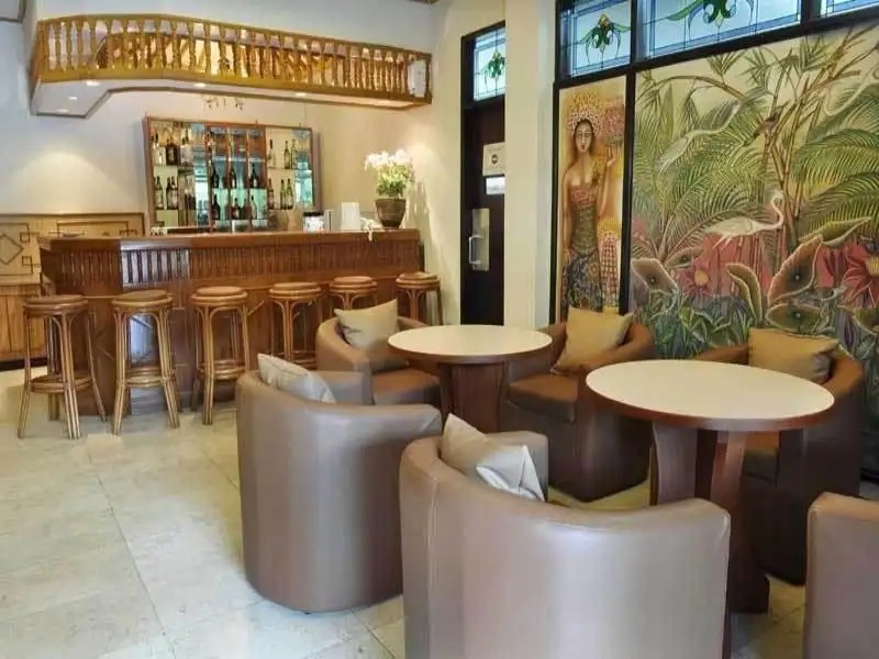 ARI PUTRI HOTEL