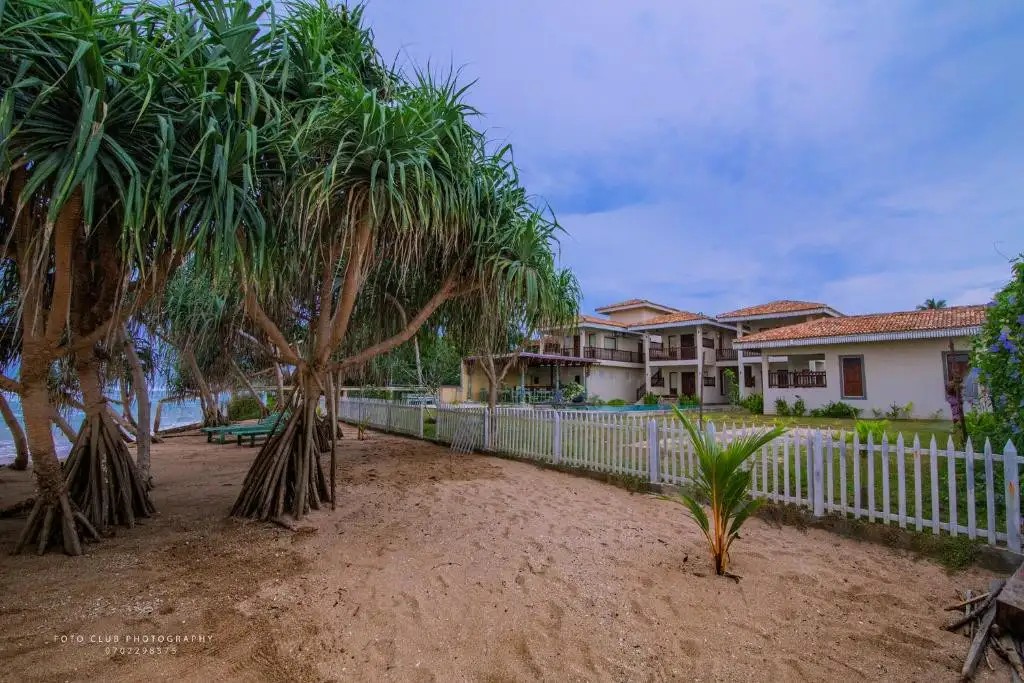 GURU BEACH RESORT