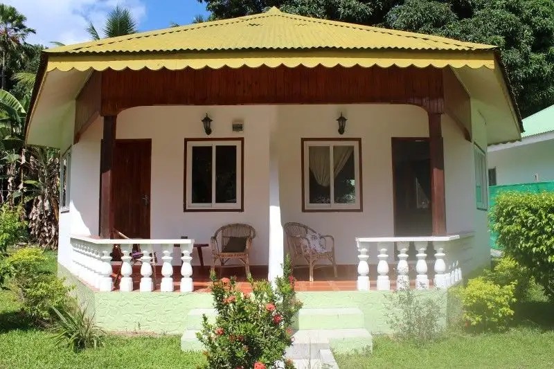 BAMBOO CHALET