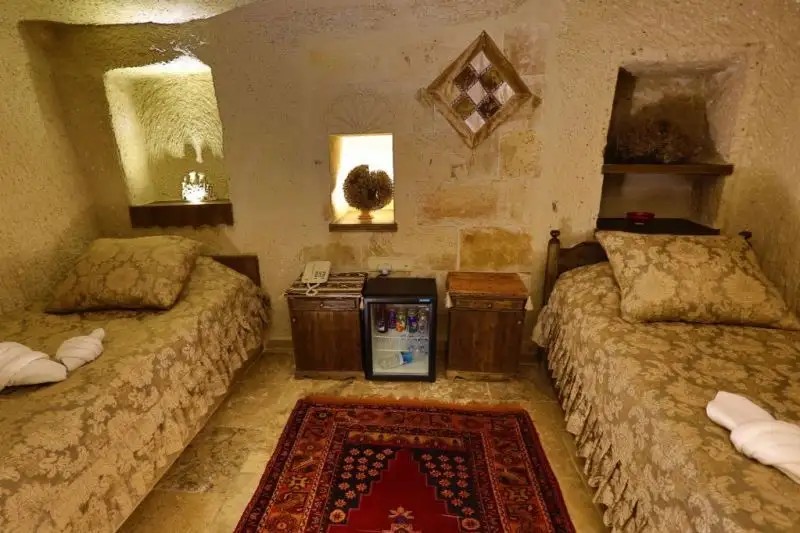 HIDDEN CAVE