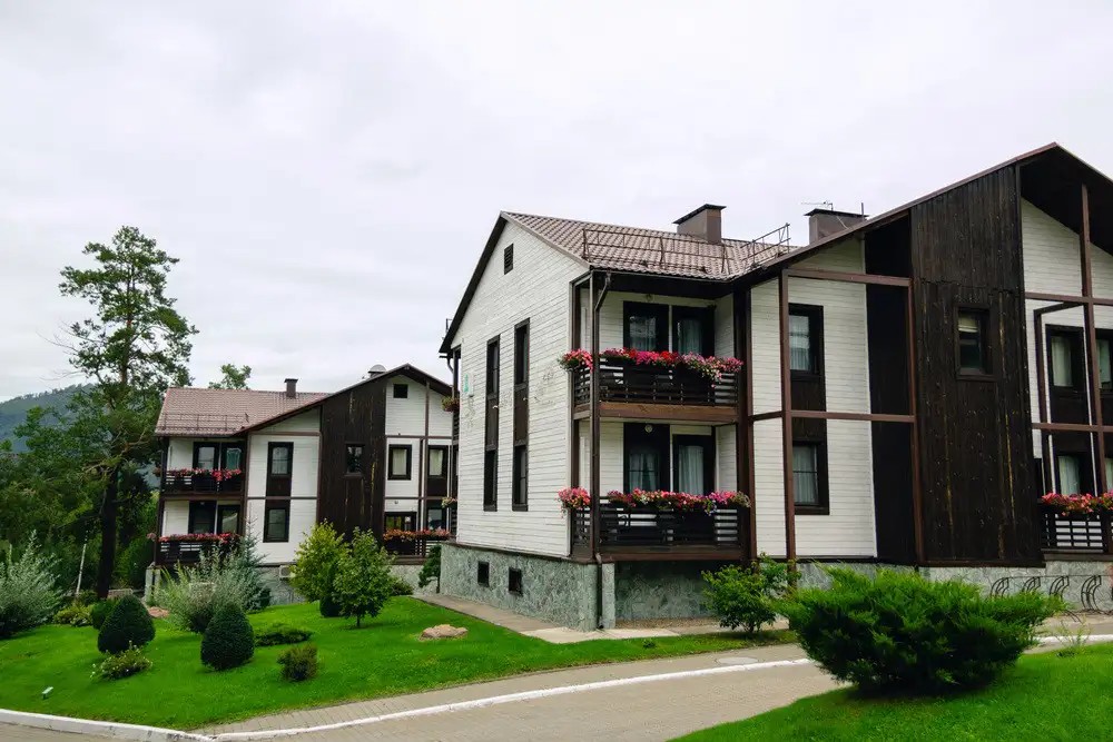 МАНЖЕРОК ВСЕСЕЗОННЫЙ КУРОРТ