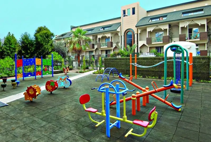ROYAL AMBASADOR HOTEL (EX. AMBASSADOR ANEX)