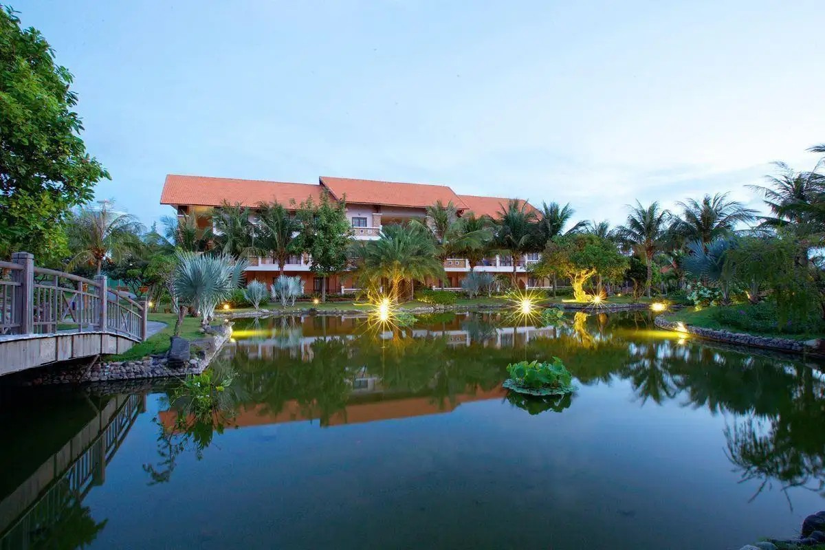 BLUE BAY MUI NE RESORT & SPA