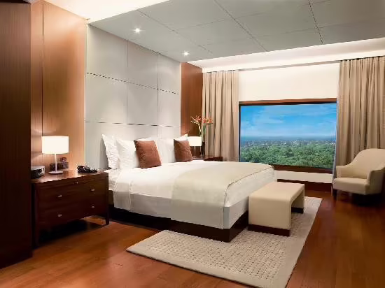 THE OBEROI NEW DELHI