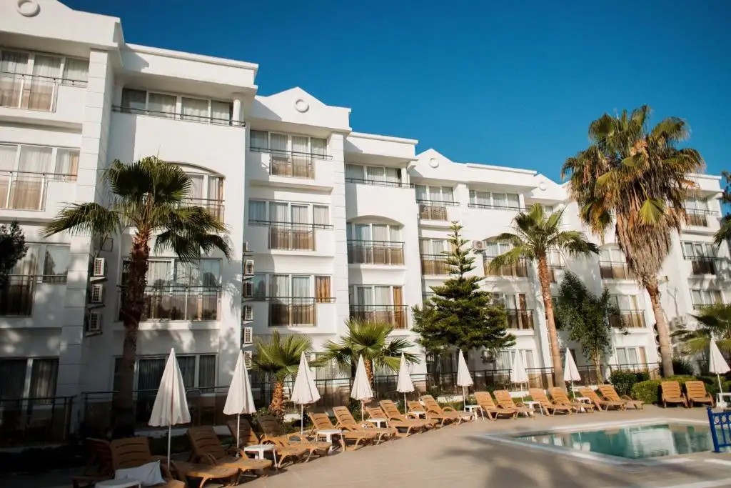 CLUB GOLF HOTEL (EX. LUCA BEACH, MAYA WORLD GOLF)