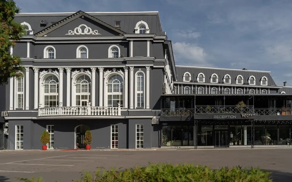VNUKOVO VILLAGE PARK HOTEL & SPA (EX. KARTMAZOVO)