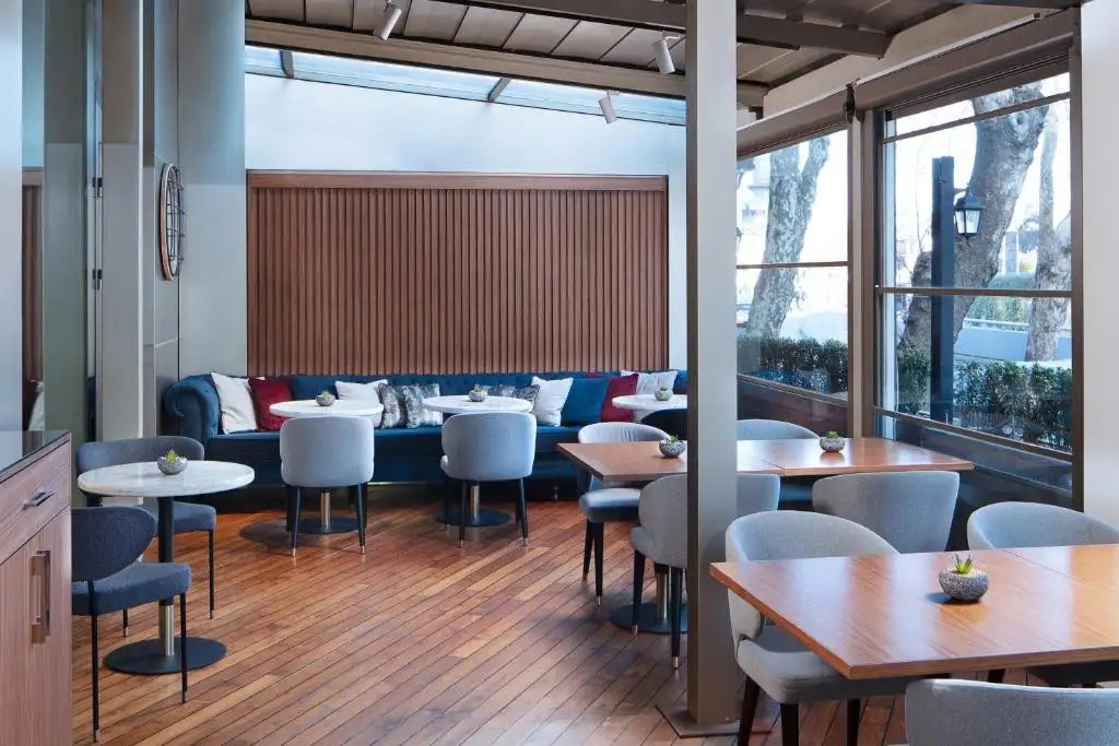 DELTA HOTELS BY MARRIOTT ISTANBUL LEVENT