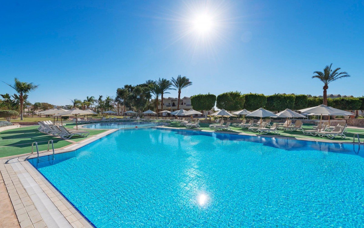 REEF OASIS BEACH RESORT
