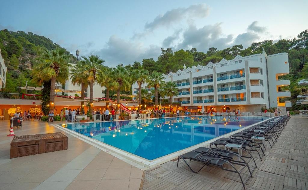 TURUNC HOTEL