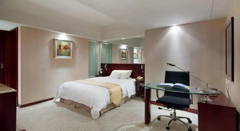 PRESIDENT HOTEL