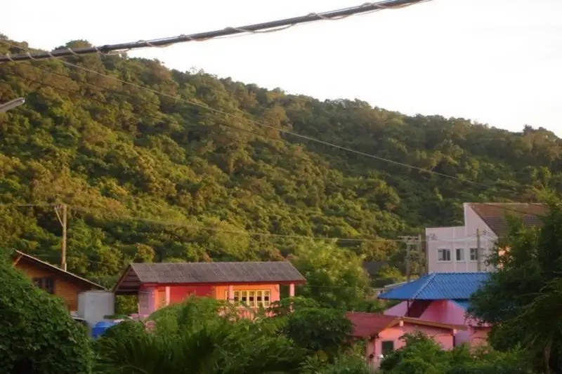 LAEMYA INN