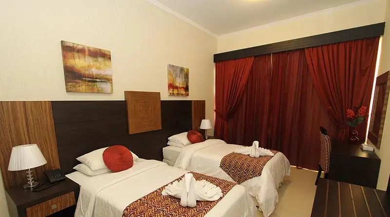 IVORY GRAND HOTEL APT