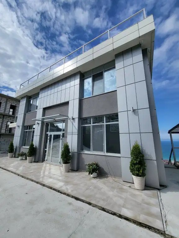 MOUNTAIN AIR