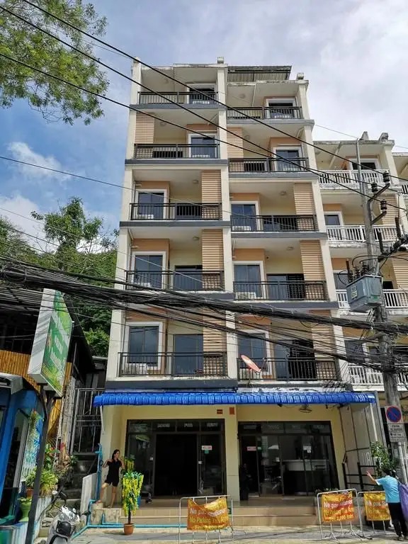 LUCKY PATONG INN