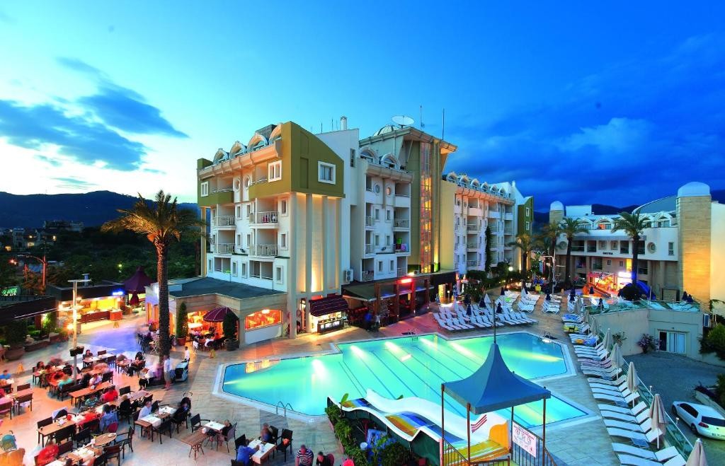 GRAND CETTIA