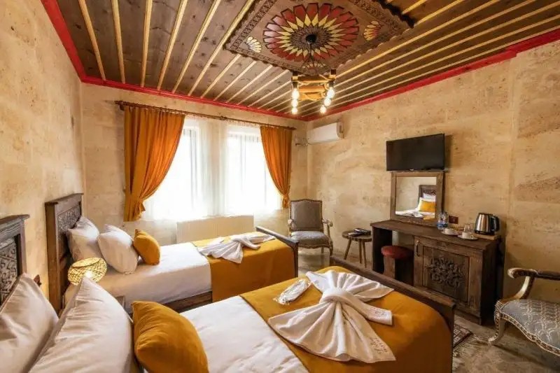 VOLARE STONE HOTEL