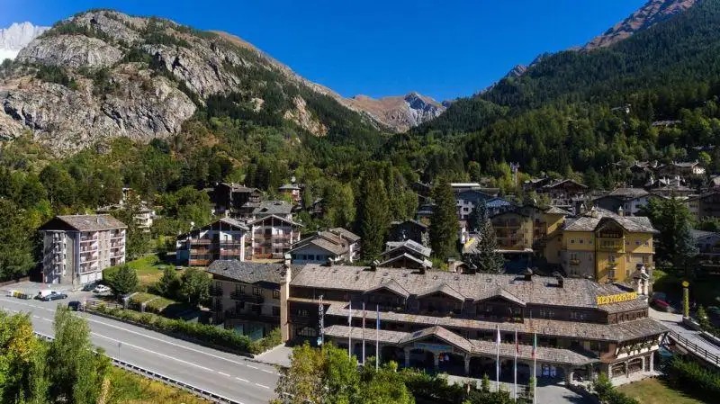 IH HOTELS MONT BLANC COURMAYEUR (EX. CLUB MONT BLANC COURMAYEUR)