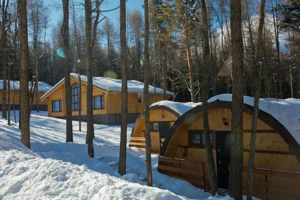 SKI PARADISE
