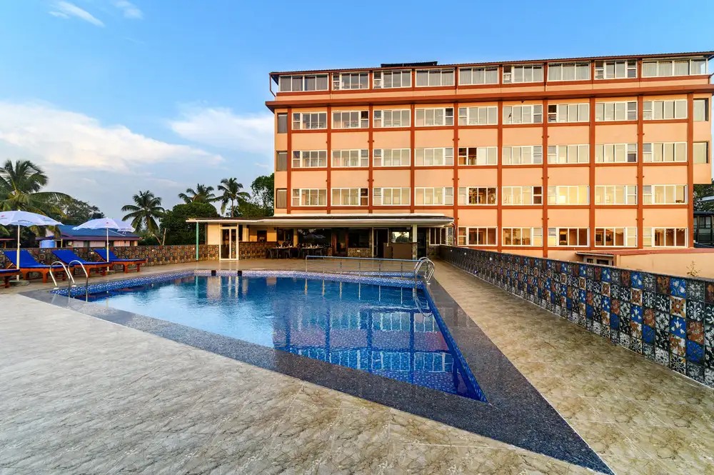 NAZRI THE VERDA HOTEL (EX. NAZRI HOTEL ARAMBOL)