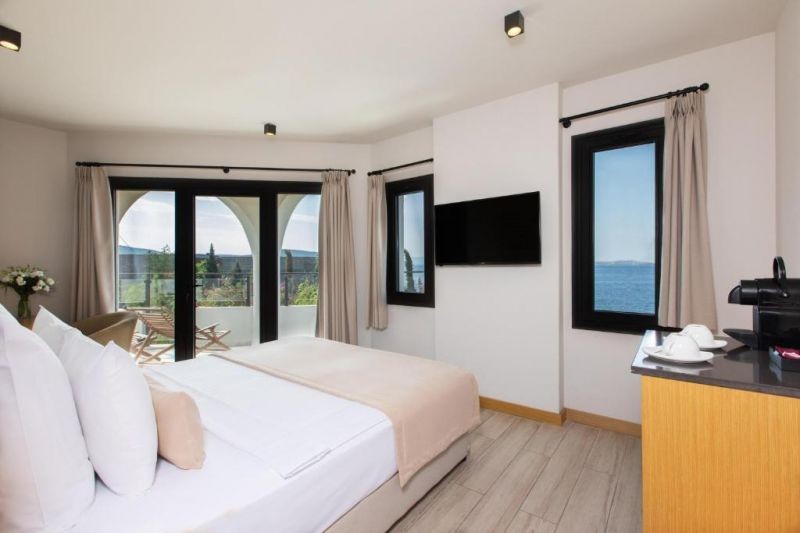 standard sea view with balcony