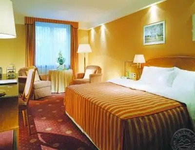 SHERATON SALZBURG HOTEL