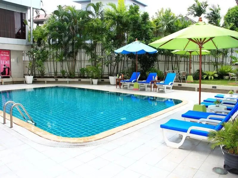 SUMMIT PAVILION HOTEL