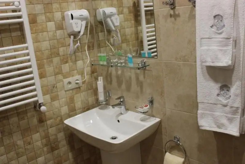 LILIA HOTEL