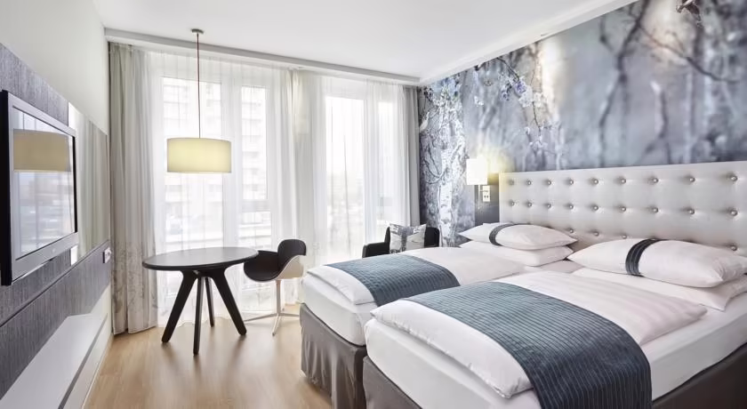 HOLIDAY INN BERLIN - CENTRE ALEXANDERPLATZ