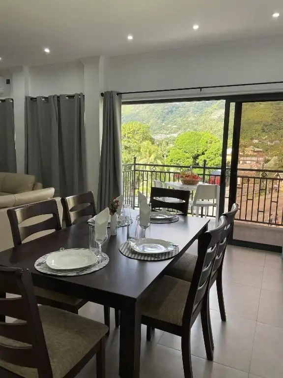 B HOLIDAY APARTMENTS